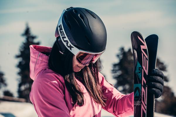 Sháníte lyžařskou helmu ? 